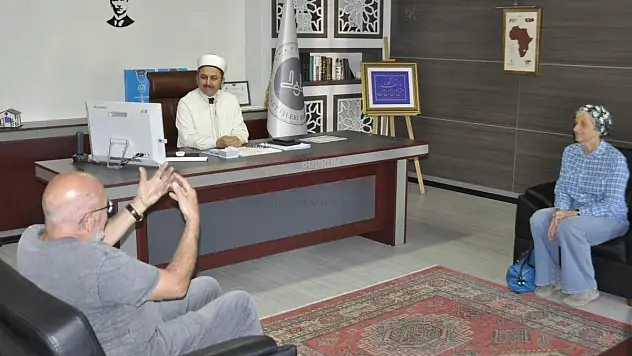 İsviçreli Çift Müslüman Oldu