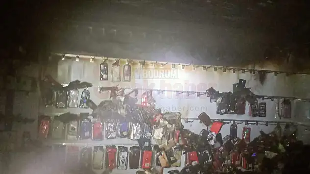 İşyeri Yangında Kullanılamaz Hale Geldi