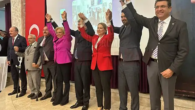 İYİ PARTİ MİLLETVEKİLİ ADAYLARI TANITILDI