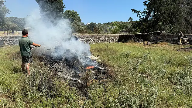 İzinsiz Ateş Yangın Tehlikesi Yarattı, Zabıta Harekete Geçti