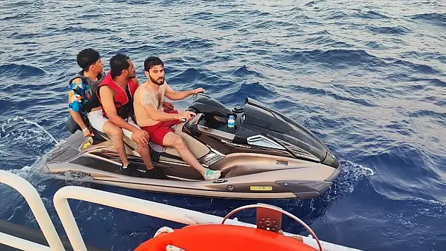 Jet Ski İle Kaçmaya Çalıştılar