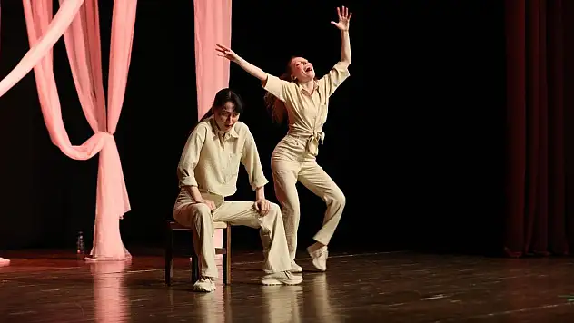 Kadın Oyunları Festivali Muğla'da Sahneden Yükseldi