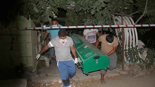 Kadını Evinde Öldüren Şahıs Aynı Silahla İntihar Etti