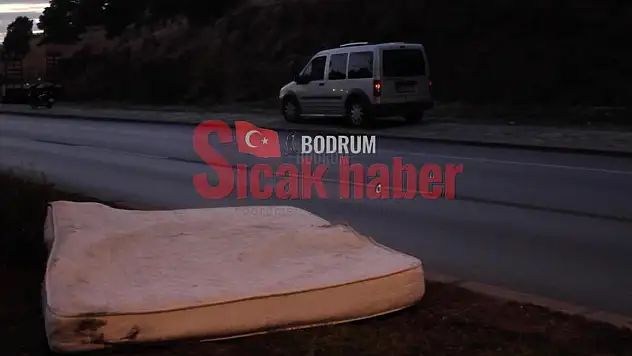 kamyonet 'den Düşen Yatak Kazaya Sebep Oldu