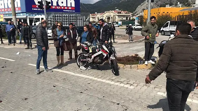 Kamyonetle Çarpışan Motosikletin Sürücüsü Öldü
