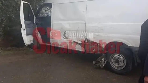 Kamyonla ile Minibüs Çarpışması Soncu Maddi Hazar Meydana Geldi