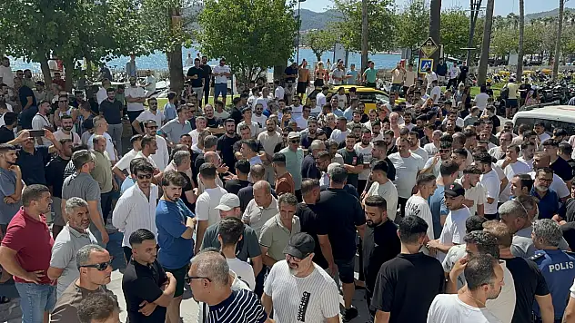 Kapalıçarşı esnafı kesilen cezaları protesto etti