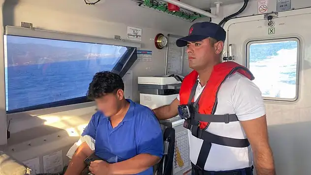 Karaada'da yaralanan vatandaş Sahil Güvenlik ekiplerince tahliye edildi