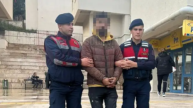 Karşılıksız Çek Dolandırıcısı Jandarmaya Yakalandı