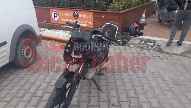 Kaskları Sayesinde Kazadan Hafif Sıyrıklarla Kurtuldular