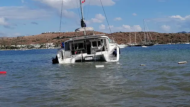 Katamaran fırtınaya dayanamadı !