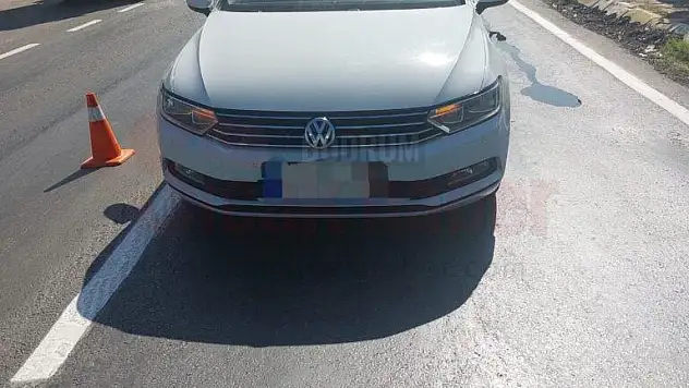 Kavşakta Meydana Gelen Kazada 2 Kişi Yaralandı