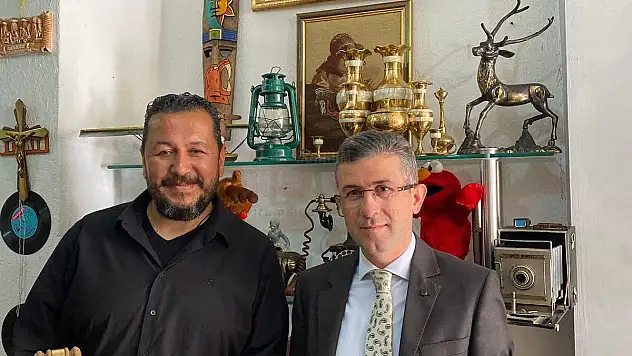 Kaymakam Bayar, Bodrum Müzayede'yi Ziyaret Etti