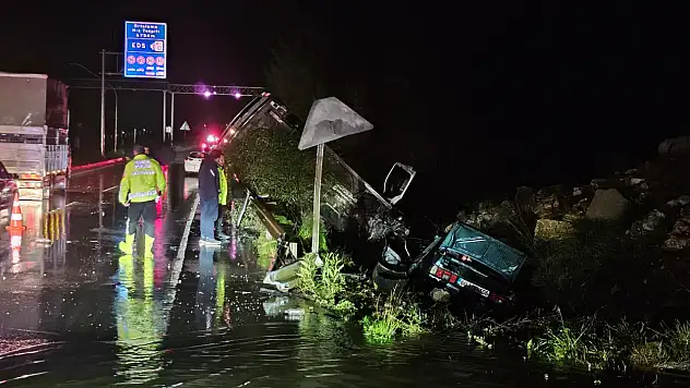 Kaynar kavşağı'nda zincirleme kaza: 3 kişi yaralandı