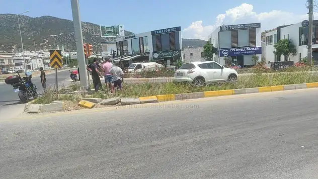 Kaza Yapan Motosiklet Sürücüsü Hayata Tutunmaya Çalışıyor