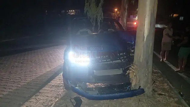 Kaza Yerinde Aracını Bırakıp Gitti