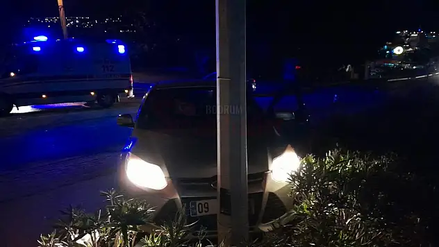 Kazada Araç İçindekiler  Korku Dolu Anlar Yaşadı