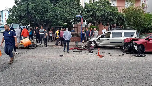 Kazanın Şiddeti ile Motosiklet Sürücüsü Takla Atıp Yere Düştü