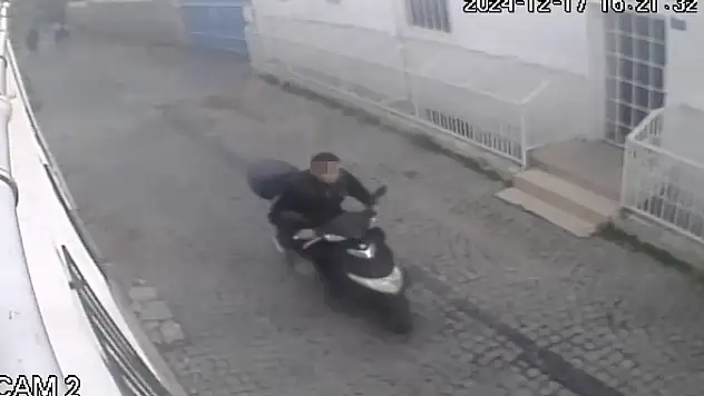 Kendi Motosikleti Gibi Binip Gitti