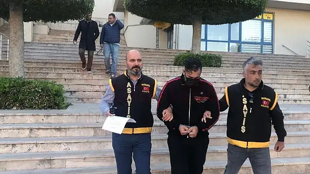 Kırmızı Bültenle Aranıyordu, Çantasını Unutunca Yakalandı