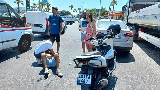 Kırmızı Işıkta Durdu Arkadan Gelen Duramadı  1 Kişi Yaralı