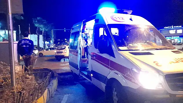 Kırmızıda Geçince Kaza Yaptı, 2 Yaralı