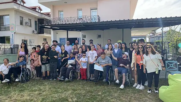 Kısa Mola Merkezlerinde Engelli Bireyler Gönüllerince Eğlendi