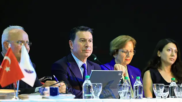 Kıyı Ege Belediyeler Birliğinin yeni Başkanı Ahmet Aras