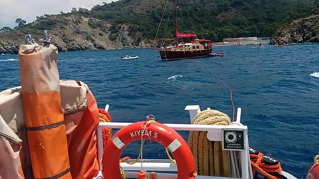 Kıyı Emniyetten Yanan Tekneye Müdahale