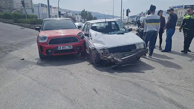 Konacık'ta Meydana Gelen Kazada 2 Kişi Yaralandı