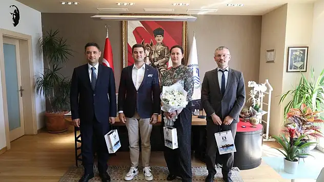 Konsoloslardan Başkan Mandalinci'ye Ziyaret