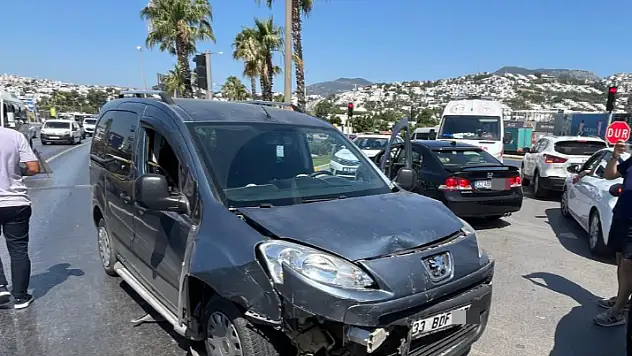 Kontrolsüz Dönen Araç Kazaya Sebep Oldu, 1 Yaralı