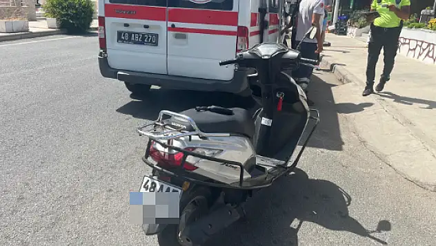 Kontrolsüz Yola Çıkınca Kaza Yaptı, 2 Yaralı