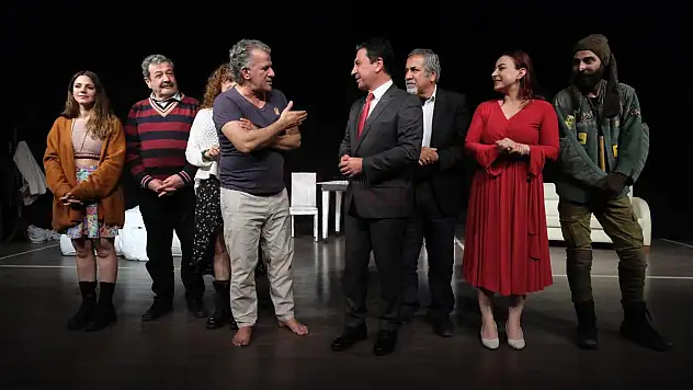 Köpek, Kadın, Erkek Oyunu Bodrum'da Sahne Aldı