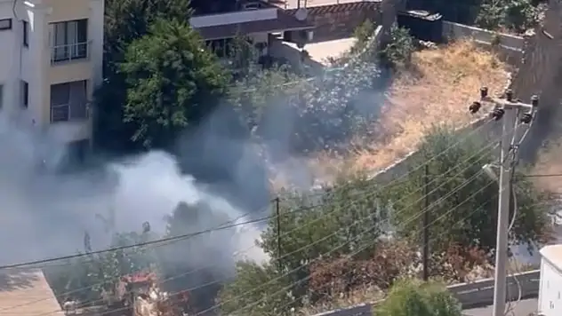 Korkutan Yangın! Alevler Eve Metreler Kala Durduruldu!