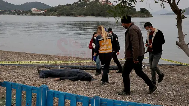 Kumsalda Erkek Cesedi Bulundu