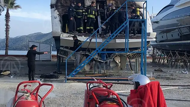 Lüks motor yatta çıkan yangın hasara yol açtı