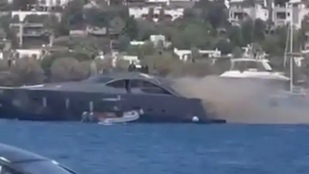 Lüks yatta yangın paniği !