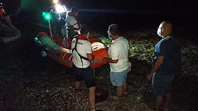 Mahsur Kalan 16 Düzensiz Göçmen Kurtarıldı