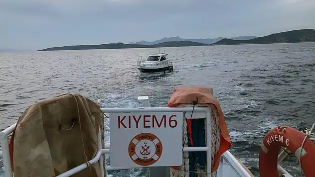 Makine Arızası Yapan Tekne KIYEM Ekiplerince Kurtarıldı