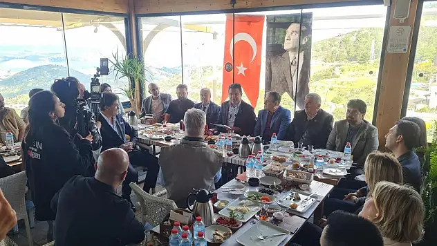Mehmet Tosun, Meclis Üyesi Adaylarını Tanıttı