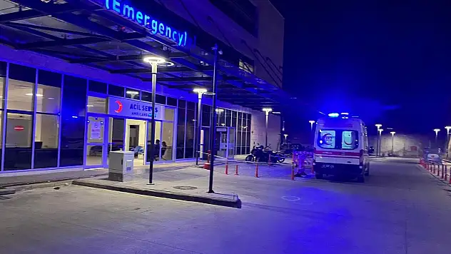 Merdivenlerden Düştüm Dedi, Bıçaklandığı Ortaya Çıktı