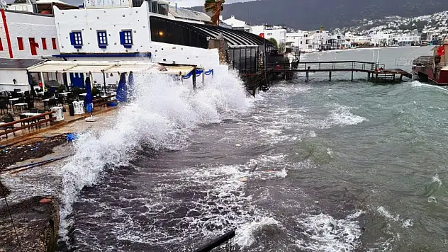 Meteorolojiden Bodrum-Marmaris arası denizde fırtına uyarısı