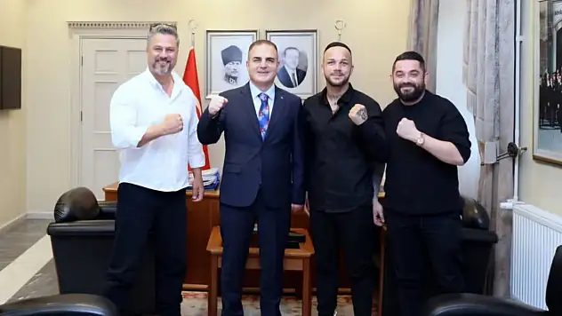 Milli boksörden Muğla Valisi Akbıyık'a ziyaret