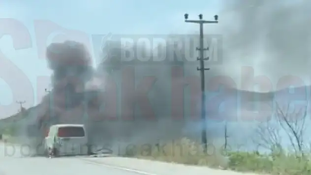 Minibüs Yangını Tarlalara Sıçradı