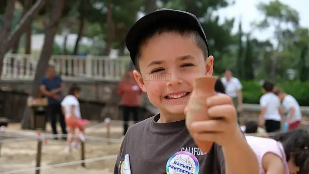 Minik Arkeologlar İş Başında
