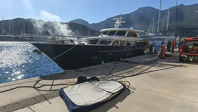 Motor yatta yangın paniği