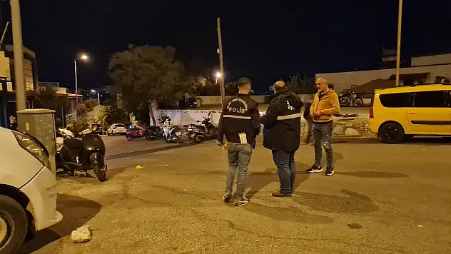 Motosiketle Giderken Birbirlerine Ateş Açtılar, 1 Yaralı