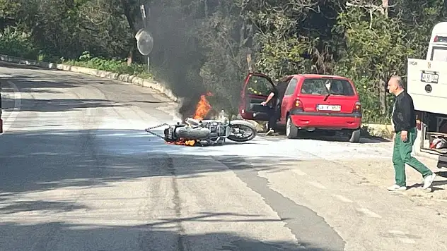 Motosiklet Bir Anda Alev Aldı