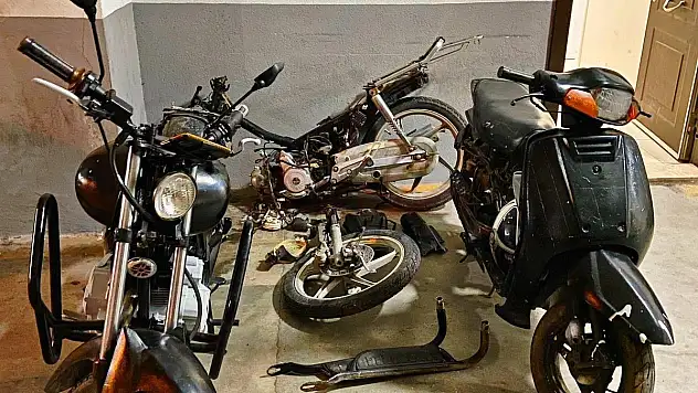 Motosiklet Hırsızı Oto Galerici Yakalandı